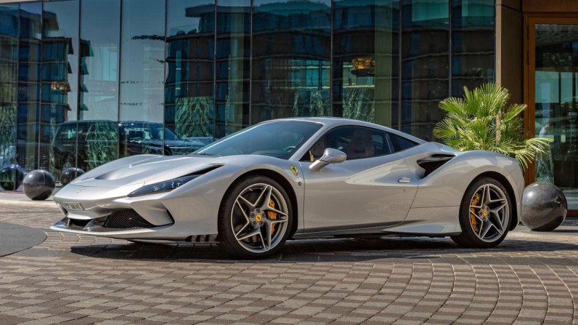 Феррари f8 tributo 2021