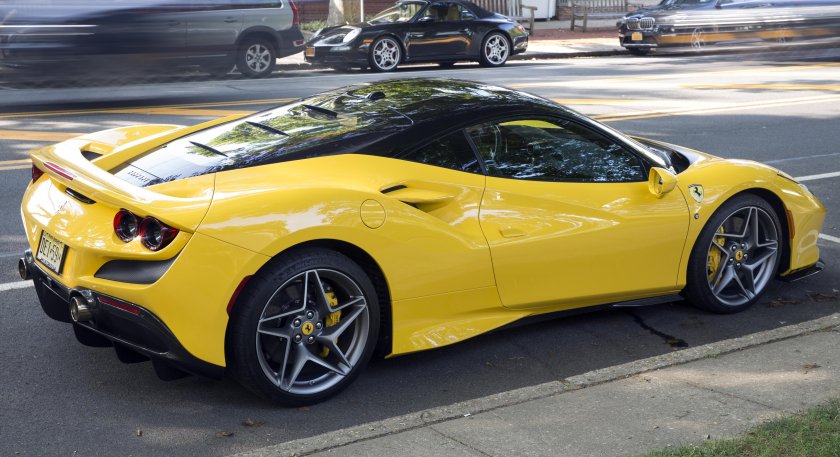 Ferrari sf90 Stradale Yellow