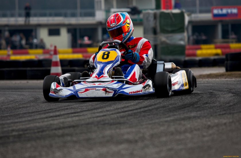 Гонщик на вираже