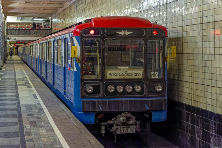 81-740 Русич кабина