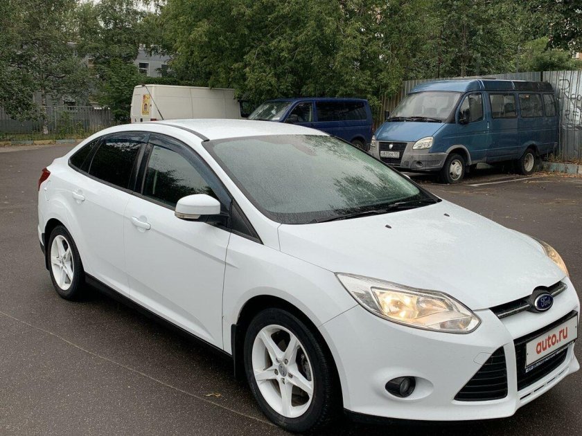 Ford focus 3 седан белый