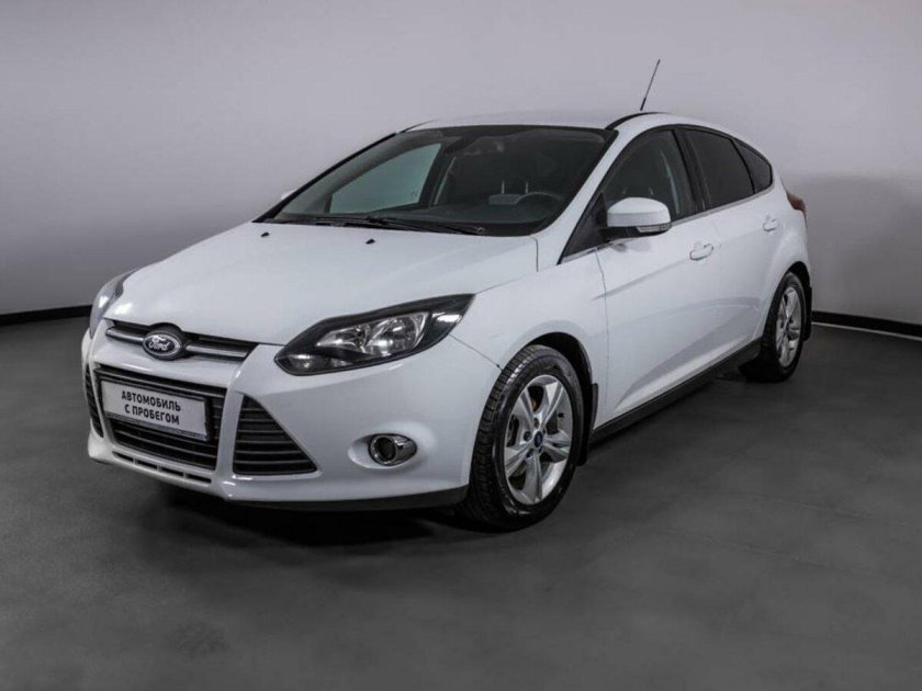 Белый Форд фокус белый 2013