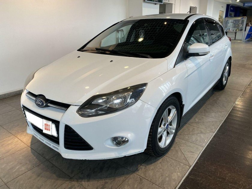 Форд фокус 3 белый 2012