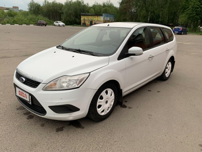 Форд фокус универсал 2010 белый