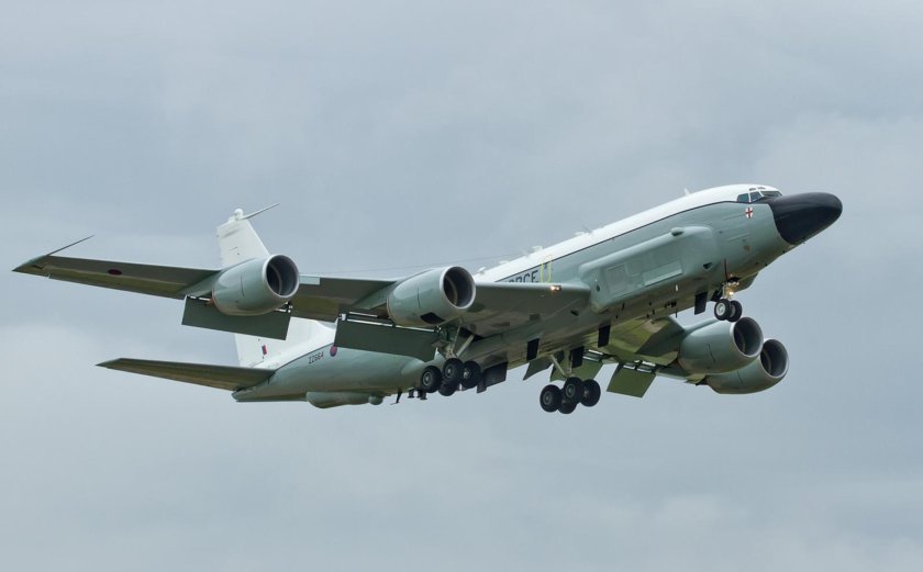 RC-135w Rivet Joint