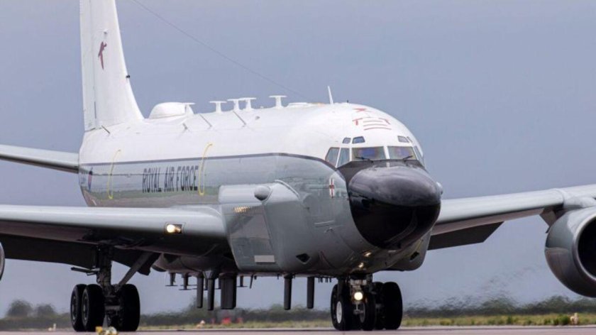 RC-135w Rivet Joint