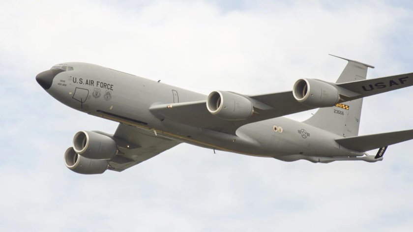 Boeing Kc-135r Stratotanker