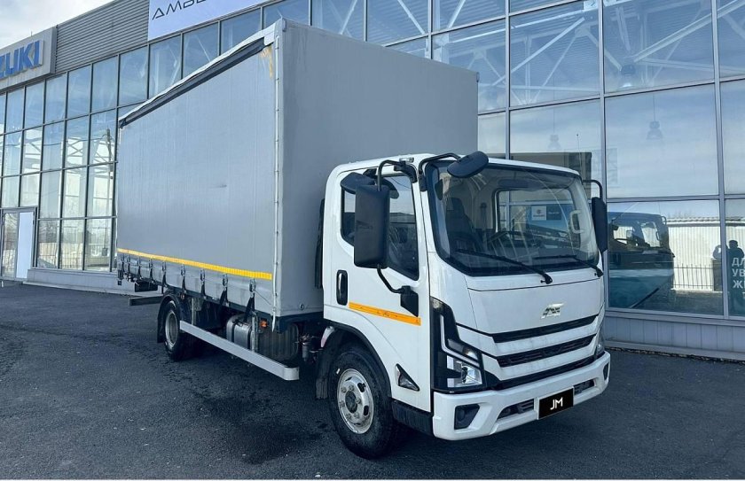 Среднетоннажные грузовики