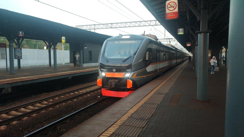 Электропоезд эп 2 д