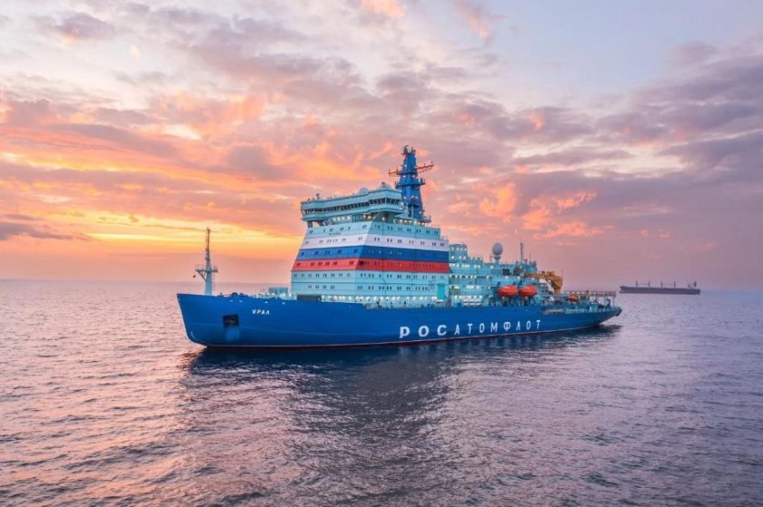 Ледокол Урал 22220