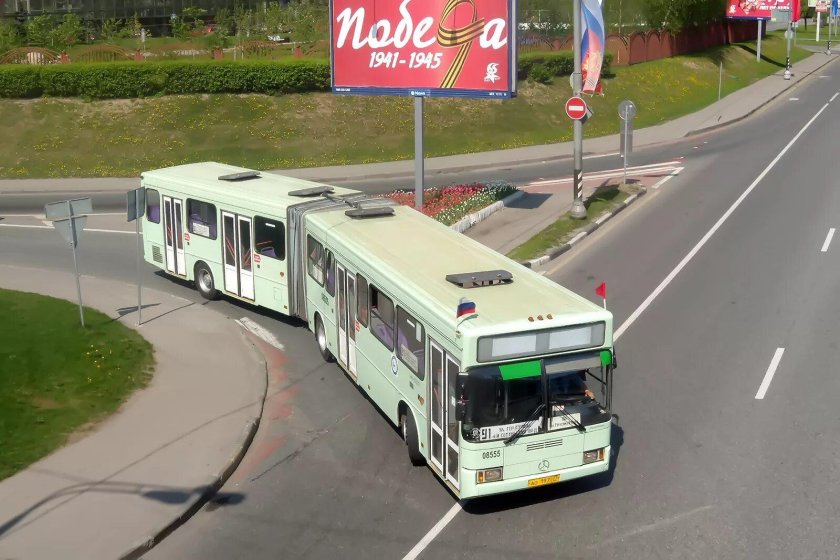 Мерседес ака 6226