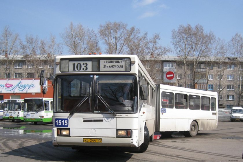 Автобус мерседес