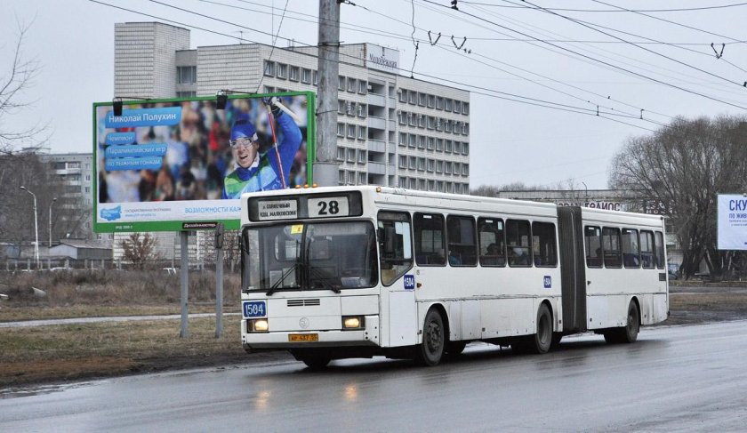 Мерседес ака 6226