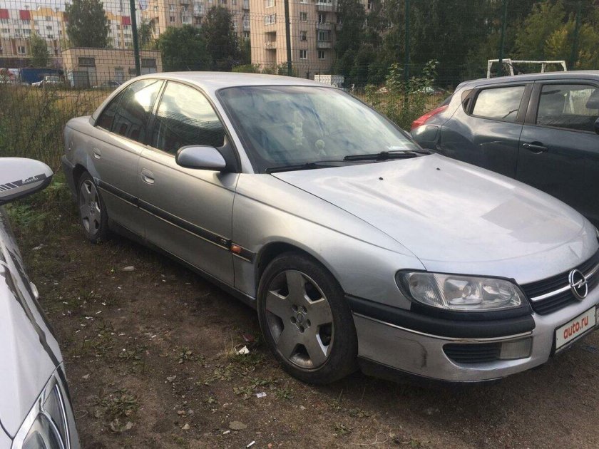 Opel omega 1998