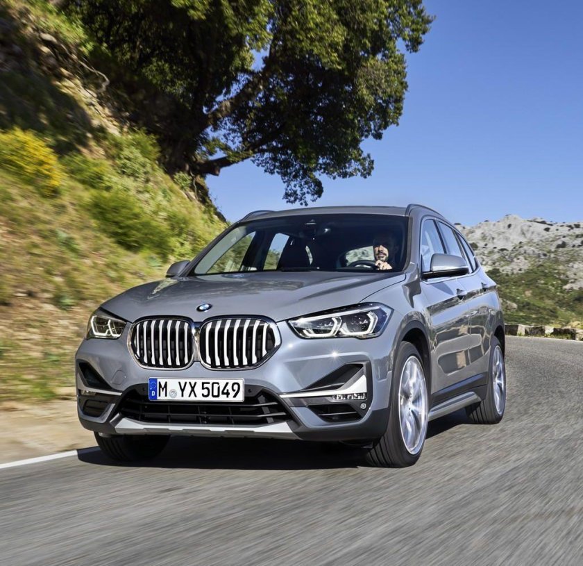 БМВ x1 2021