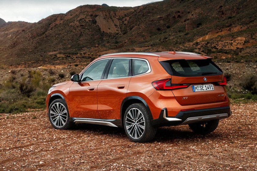 Новый bmw x1 2022