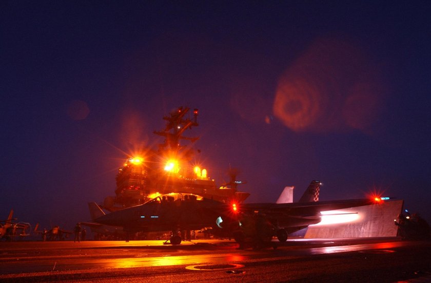 Истребитель ночью