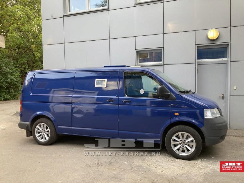 Volkswagen Transporter бронированный