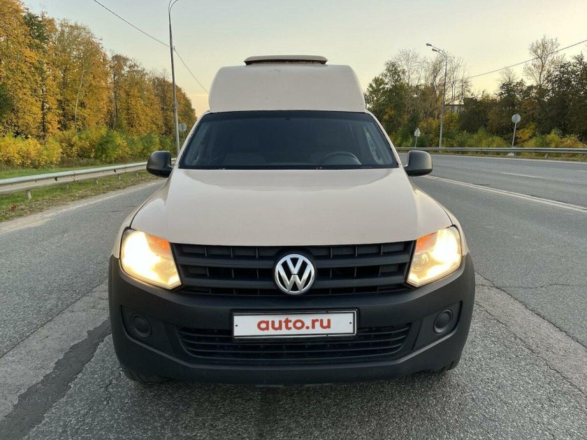 Volkswagen Amarok 2010 — 2016 i белый