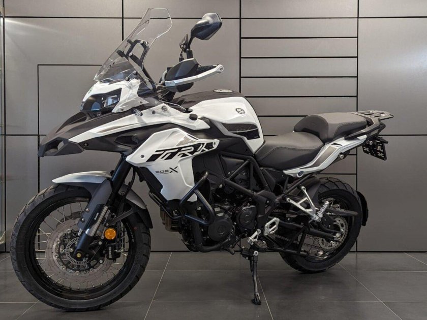 Мотоцикл Benelli Trk 502