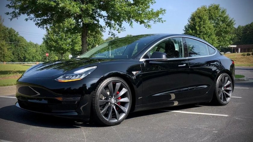 Тесла model 3