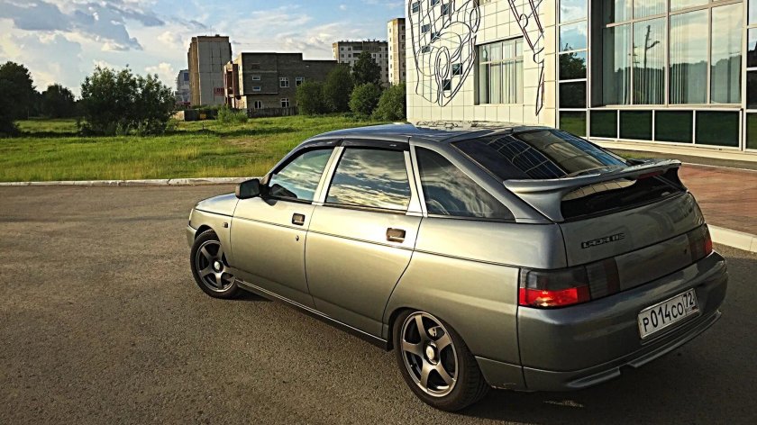 Ваз lada 2112