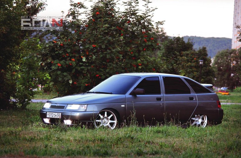 Лада 2112 черная тонированная