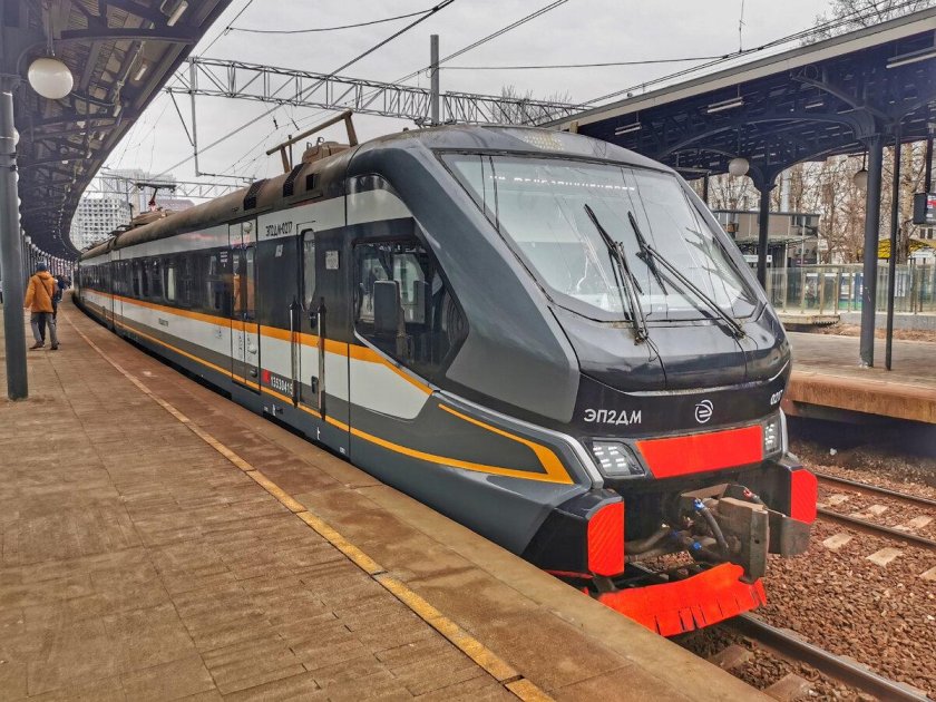 Эп2дм новый поезд