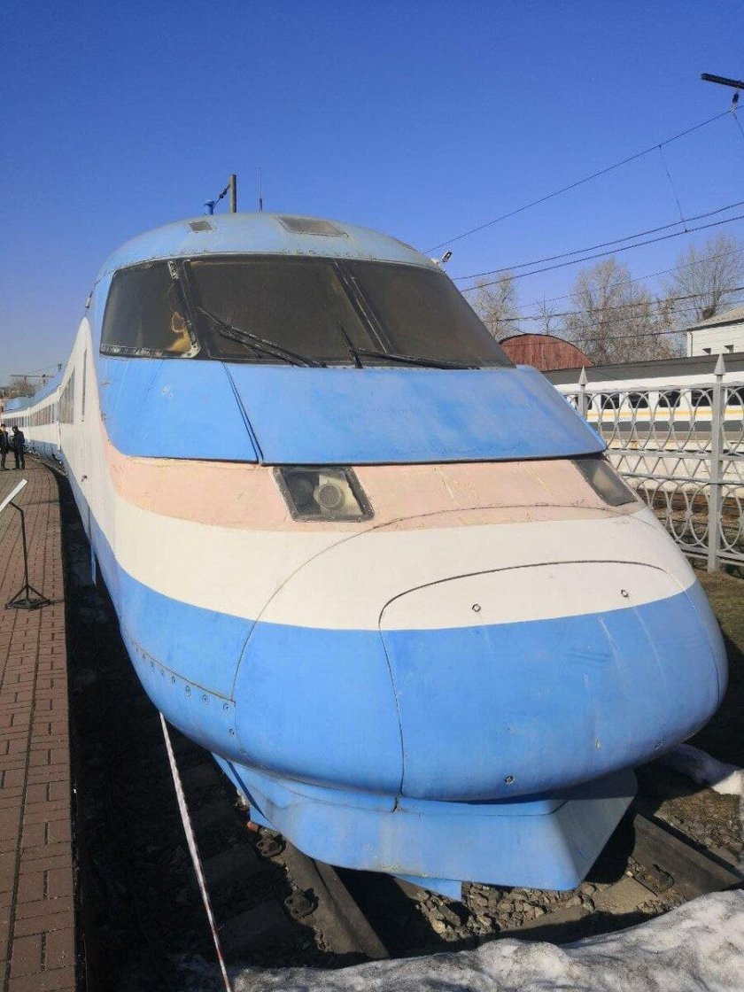 Электропоезд эс250 сокол