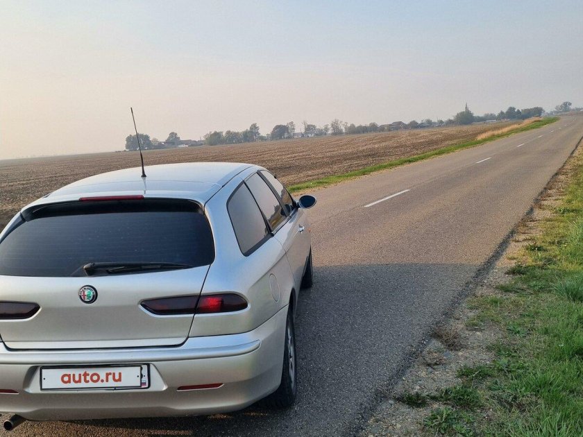 Alfa romeo 156 sportwagon white