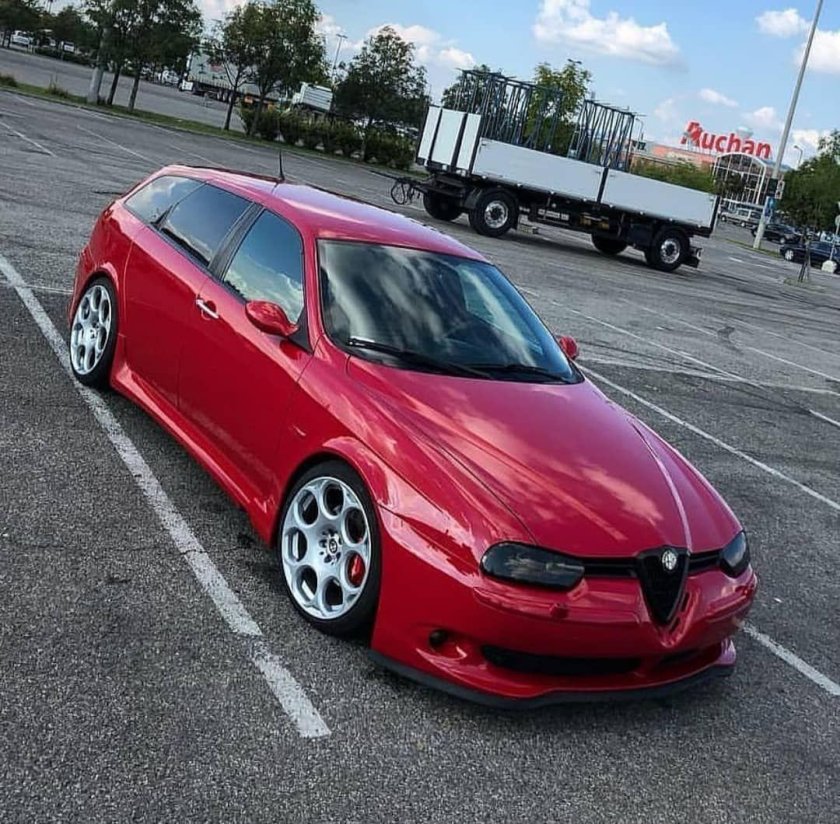Alfa Romeo 156