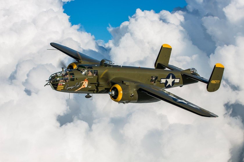 В 25 митчелл бомбардировщик