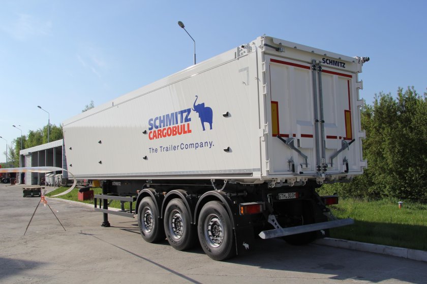 Полуприцепы зерновозы Шмитц