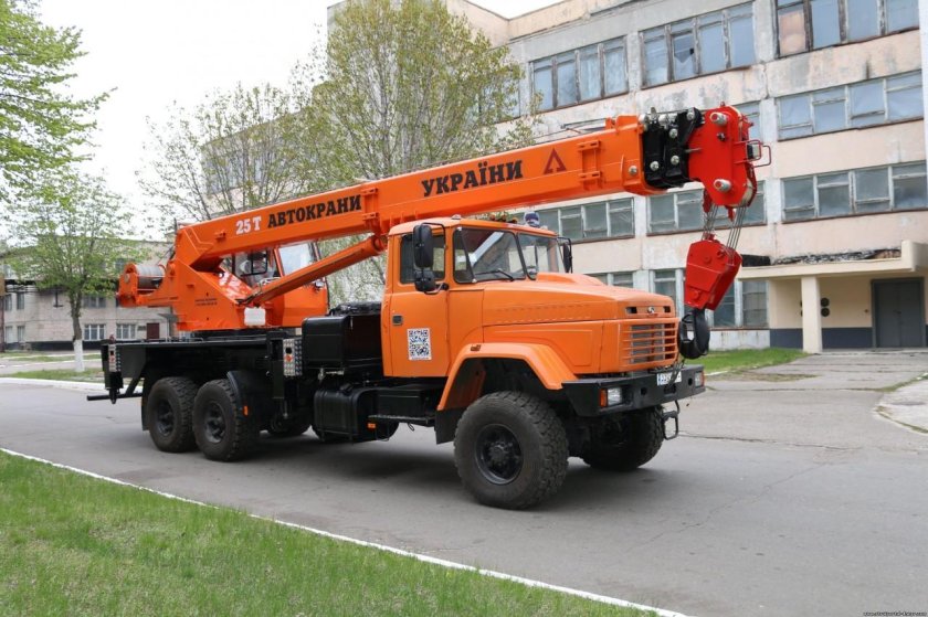 Автокран КТА-25, шасси, КРАЗ-63221