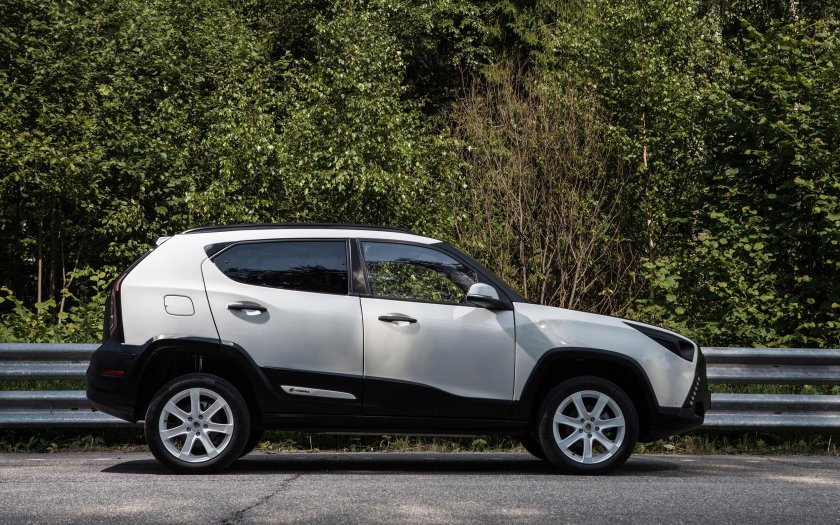 Ё кроссовер