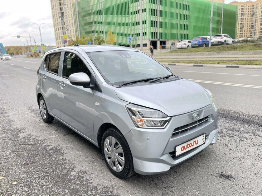 Daihatsu Mira e:s 2017