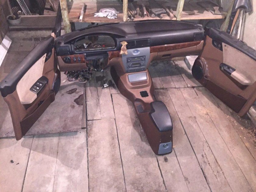 ГАЗ 31105 салон президент