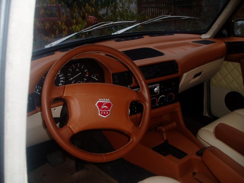 Волга ГАЗ 3110 салон