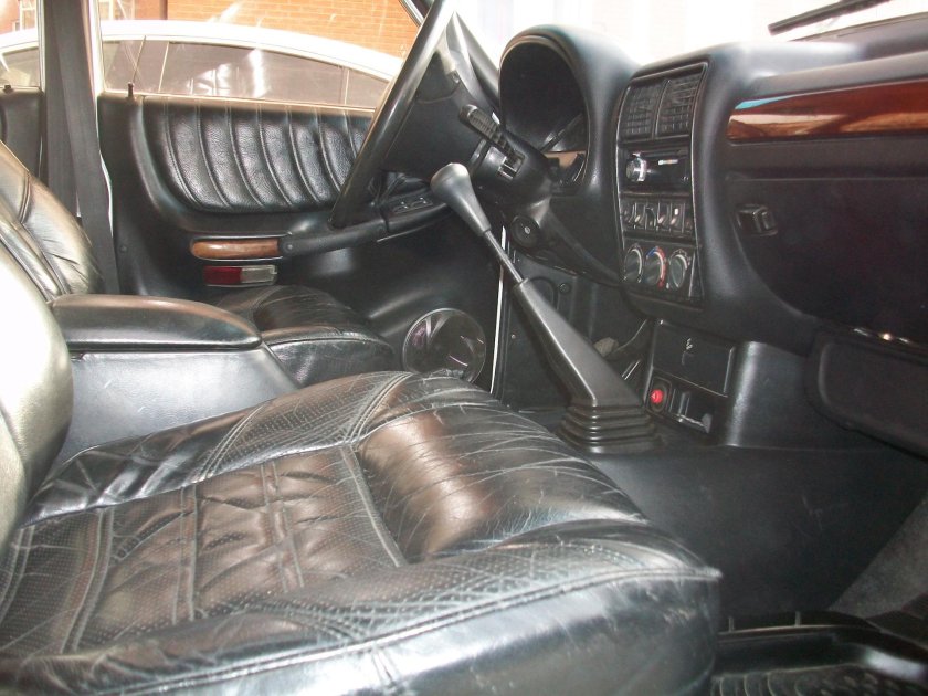 Волга ГАЗ 3102 салон