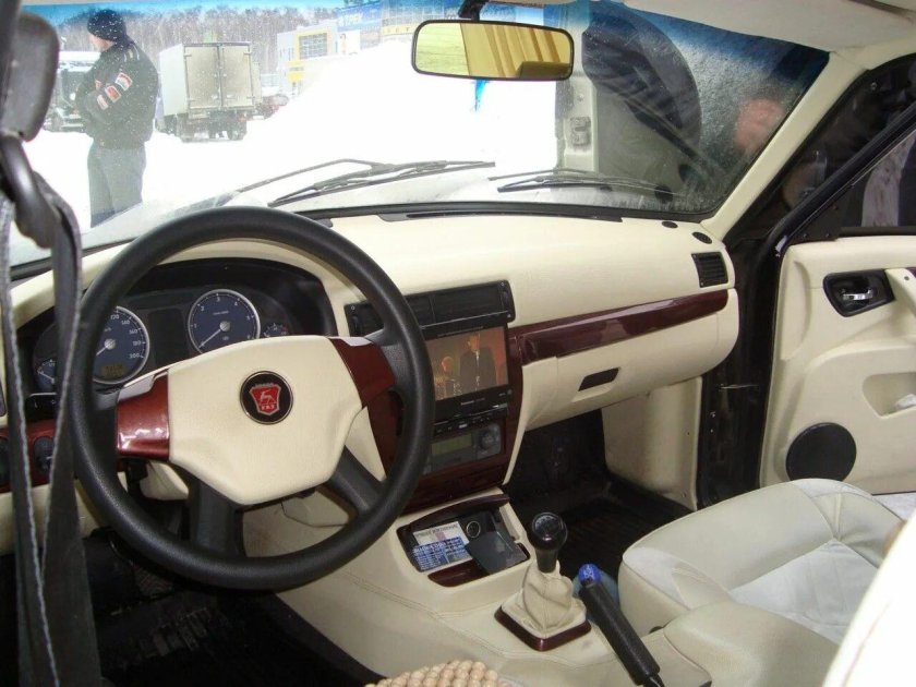 ГАЗ 31105 салон