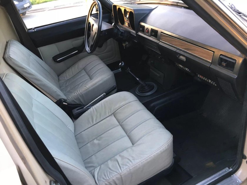 ГАЗ 24 10 салон