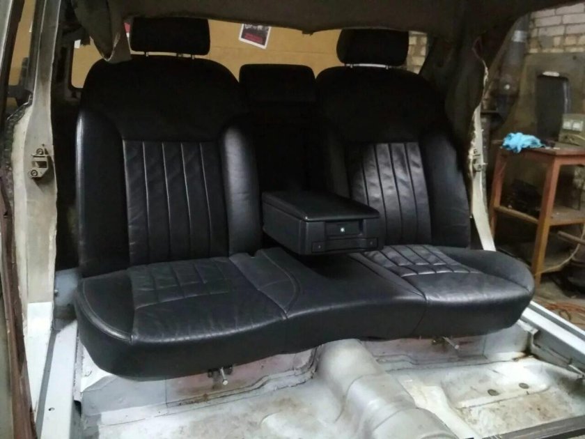 Задние сиденья ГАЗ 31105