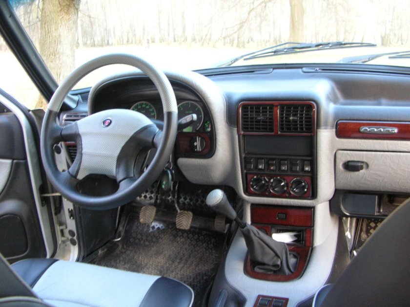 Волга ГАЗ 3110 салон