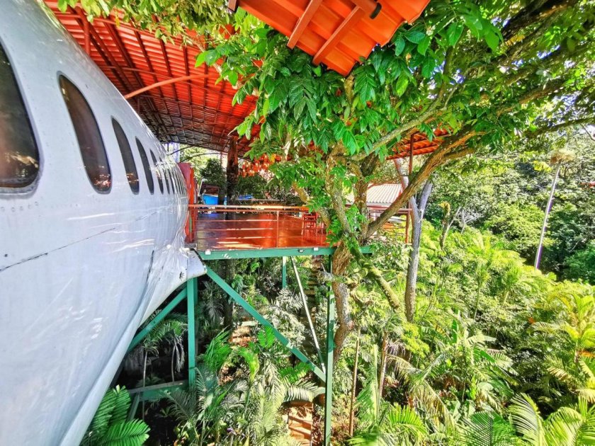 Отель самолет в коста рике