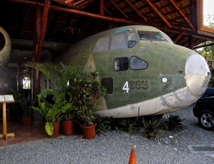 Коста Рика отель самолет