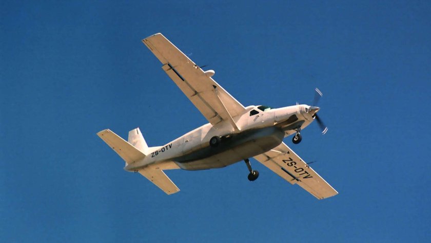 Легкомоторный самолет Cessna-206