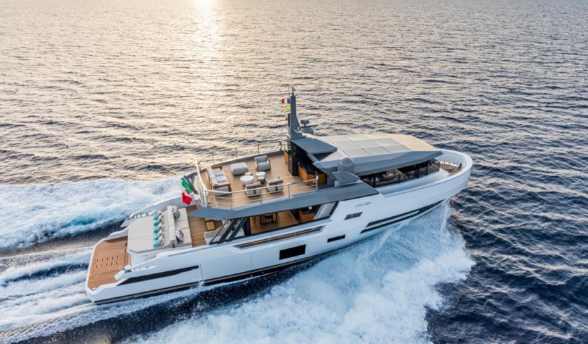 Arcadia Yachts Sherpa 80 XL