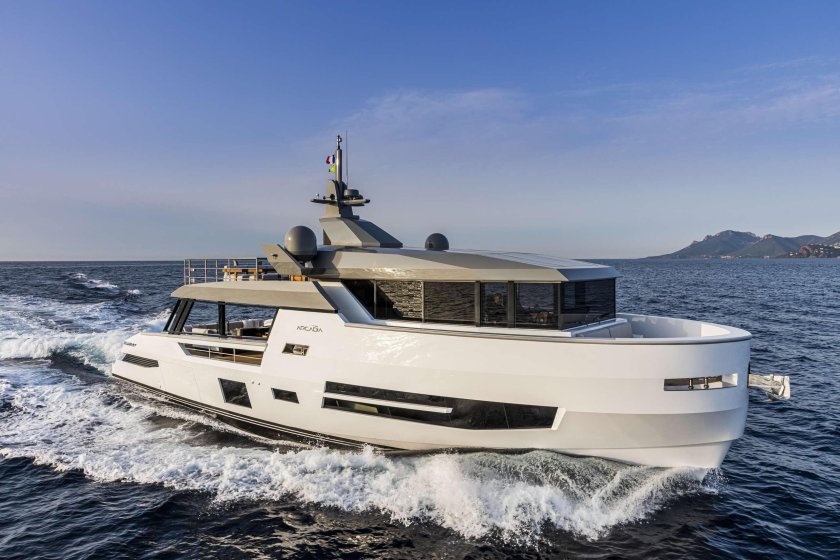 Arcadia Yachts Sherpa 80 XL