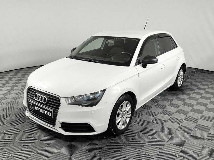Белая ауди