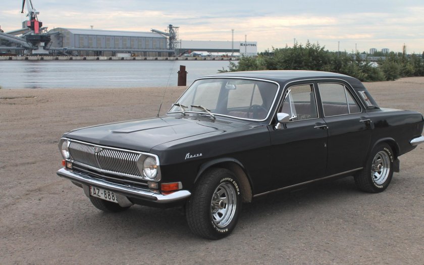 ГАЗ 24 Волга черная